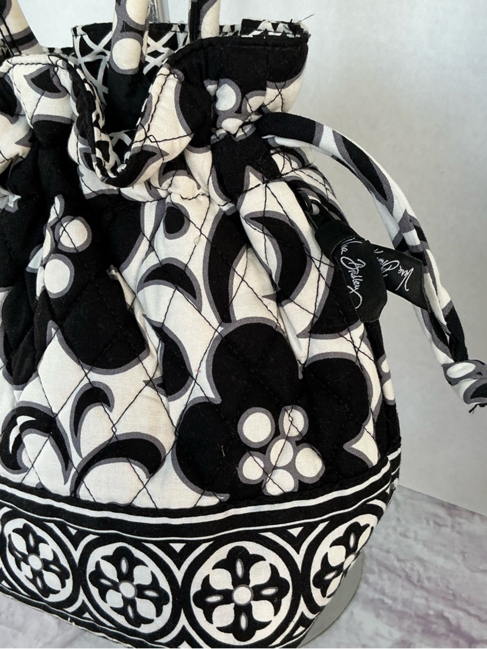 VERA BRADLEY Night & Day Draw String Satchel Black & White Floral Quilted Purse - Picture 2 of 15